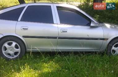 Лифтбек Opel Vectra 1996 в Тернополе