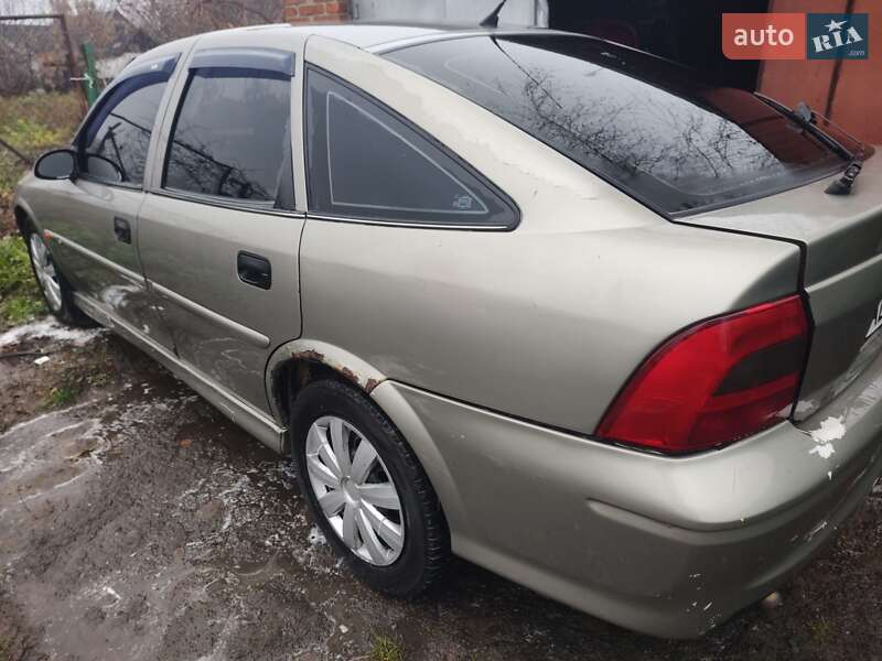 Ліфтбек Opel Vectra 1999 в Іллінцях фото 4 Ліфтбек Opel Vectra 1999 в Іллінцях