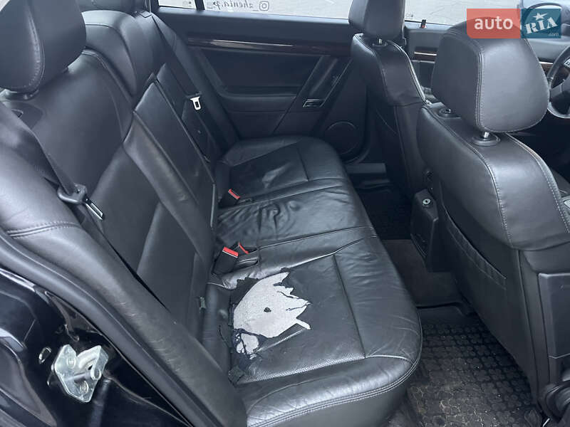 Седан Opel Vectra 2004 в Киеве