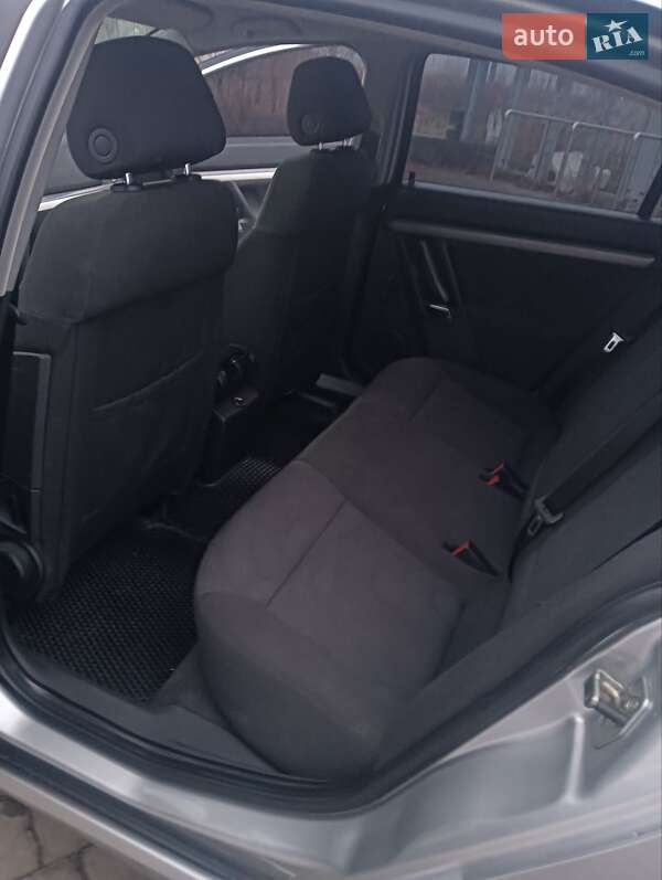 Седан Opel Vectra 2007 в Львове