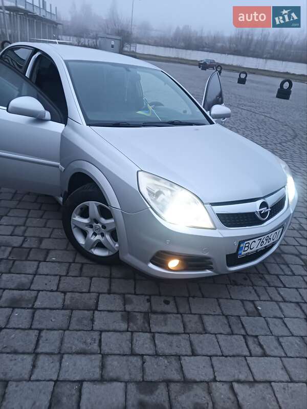 Седан Opel Vectra 2007 в Львове