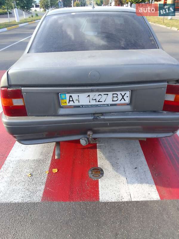 Седан Opel Vectra 1992 в Києві