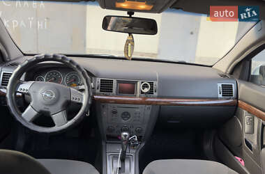 Универсал Opel Vectra 2004 в Полтаве