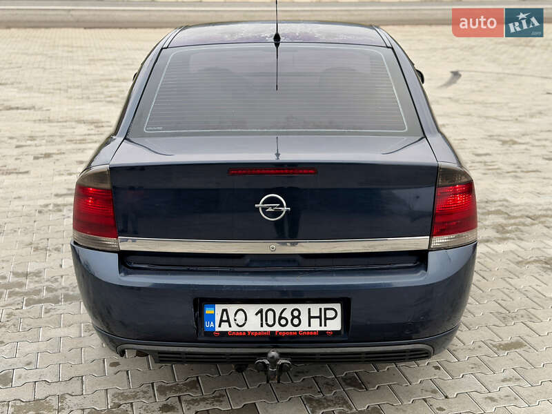 Седан Opel Vectra 2002 в Чернівцях