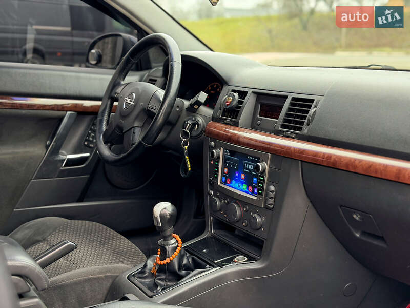 Седан Opel Vectra 2002 в Чернівцях