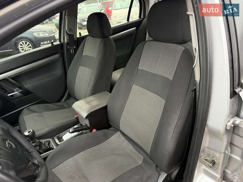 Седан Opel Vectra 2006 в Кропивницькому фото 7 Седан Opel Vectra 2006 в Кропивницькому