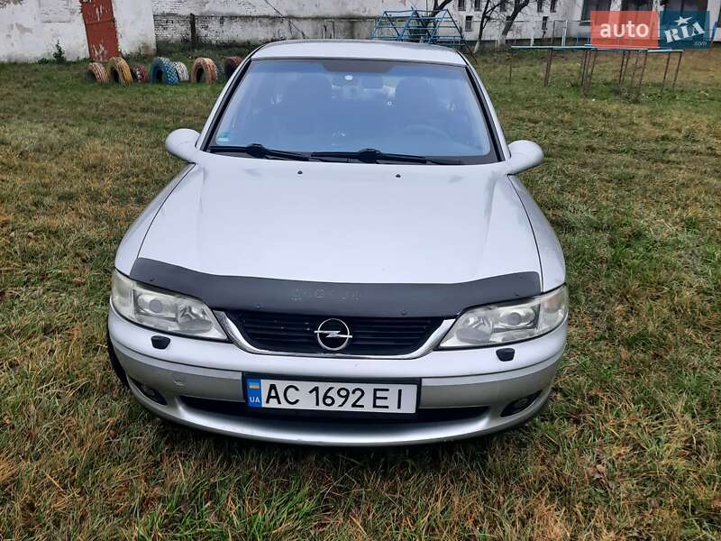 Седан Opel Vectra 2001 в Луцке
