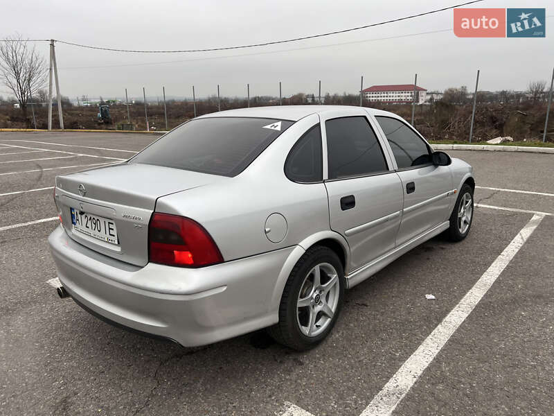 Седан Opel Vectra 2001 в Чернівцях