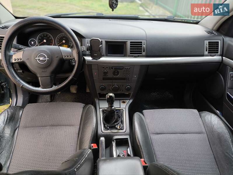 Ліфтбек Opel Vectra 2003 в Дрогобичі