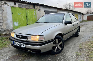 Лифтбек Opel Vectra 1994 в Звягеле