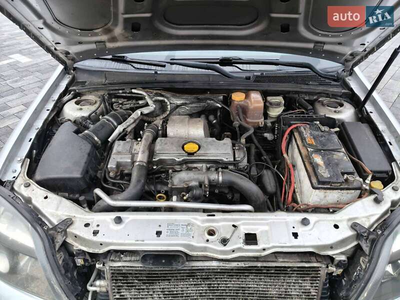 Седан Opel Vectra 2004 в Луцке фото 17 Седан Opel Vectra 2004 в Луцке