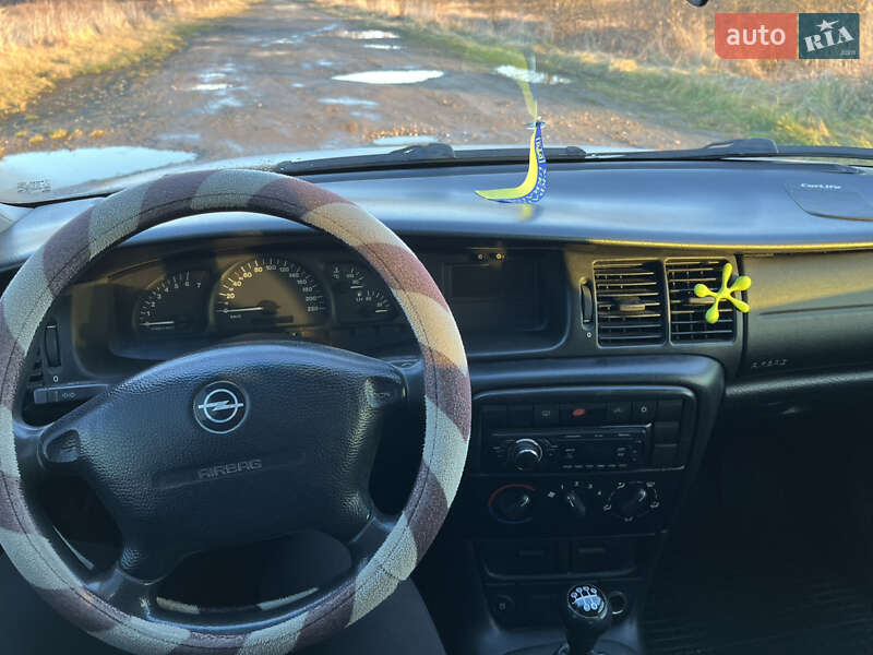 Седан Opel Vectra 1999 в Рудниках фото 9 Седан Opel Vectra 1999 в Рудниках