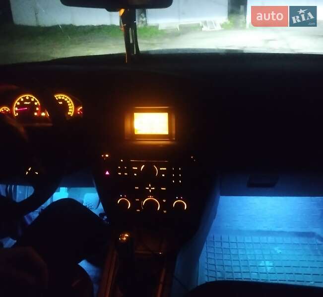 Седан Opel Vectra 2008 в Верхнеднепровске