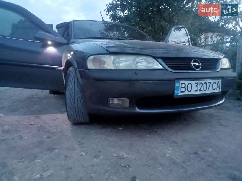 Седан Opel Vectra 1997 в Тернополі