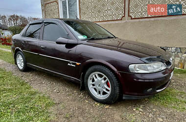 Седан Opel Vectra 2000 в Косові