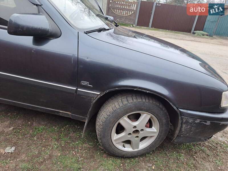 Седан Opel Vectra 1990 в Гадячі