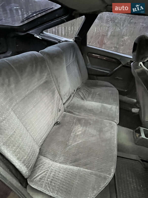 Ліфтбек Opel Vectra 1993 в Лубнах