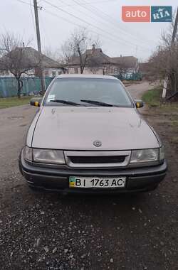 Седан Opel Vectra 1990 в Пирятине