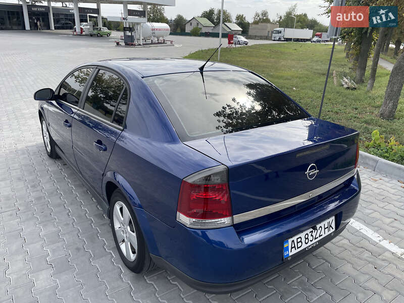 Седан Opel Vectra 2003 в Тульчине
