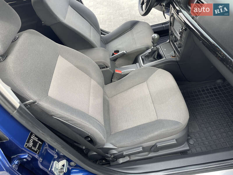 Седан Opel Vectra 2003 в Тульчине