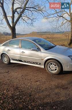 Лифтбек Opel Vectra 2003 в Голобах