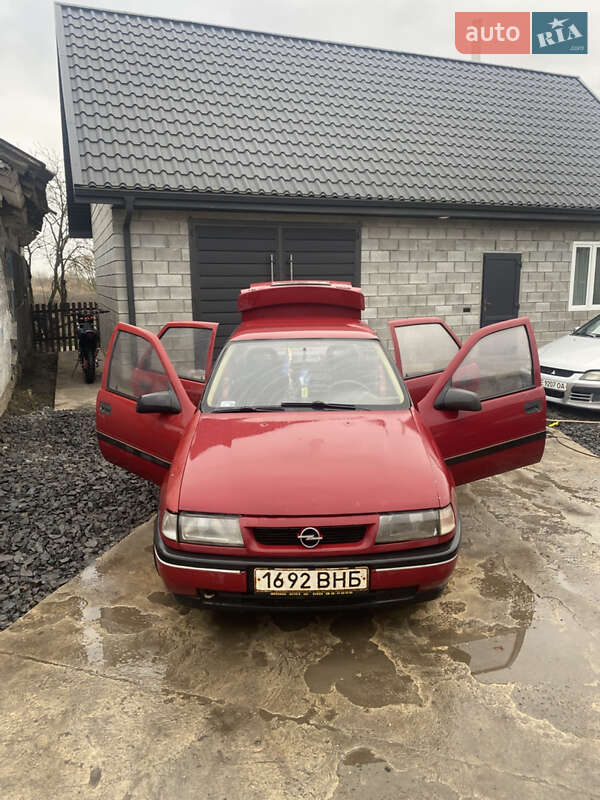 Седан Opel Vectra 1990 в Ковелі