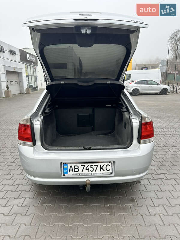 Лифтбек Opel Vectra 2007 в Виннице