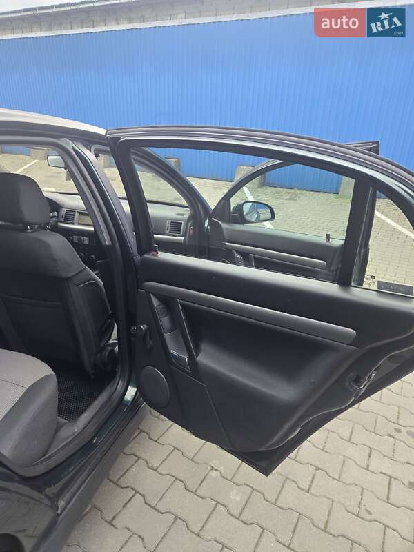 Седан Opel Vectra 2005 в Одесі