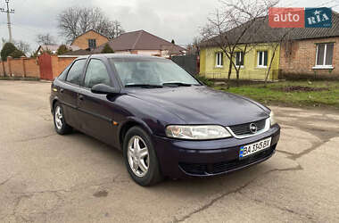 Лифтбек Opel Vectra 1997 в Кропивницком