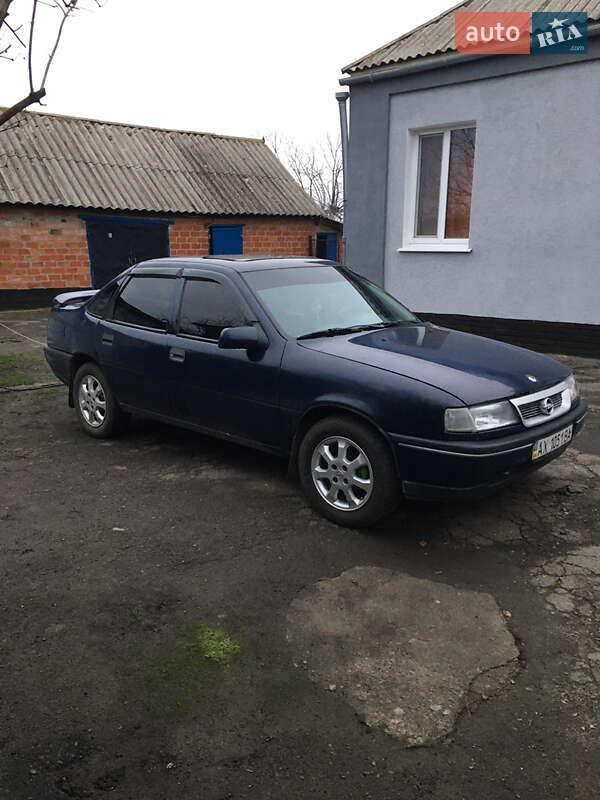 Седан Opel Vectra 1991 в Полтаве фото 10 Седан Opel Vectra 1991 в Полтаве