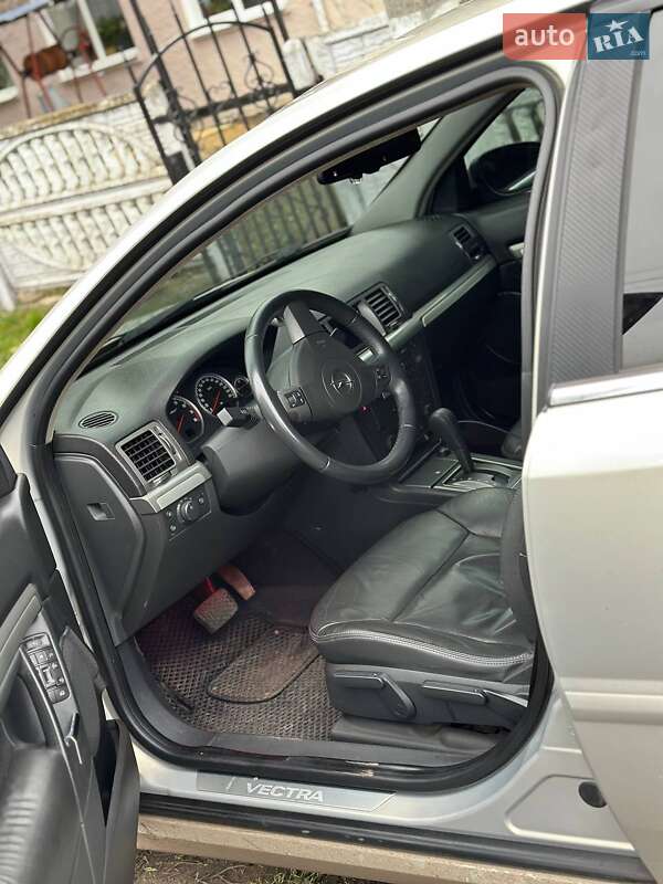 Лифтбек Opel Vectra 2008 в Подольске фото 8 Лифтбек Opel Vectra 2008 в Подольске