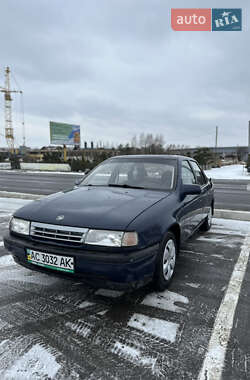 Седан Opel Vectra 1990 в Луцке