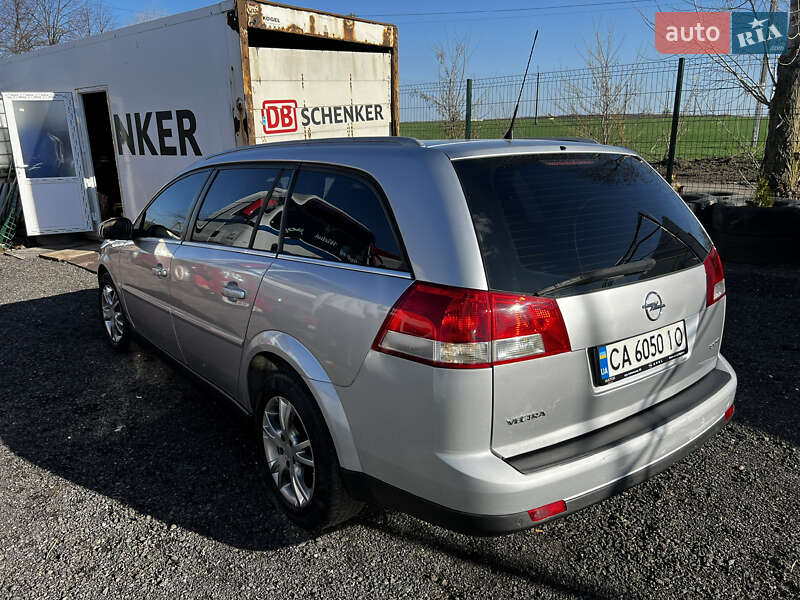 Универсал Opel Vectra 2008 в Умани