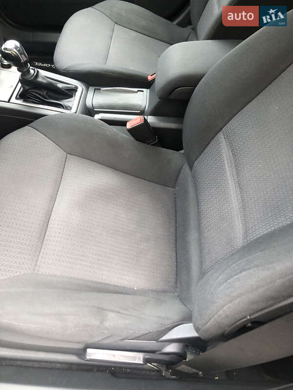 Седан Opel Vectra 2007 в Львове