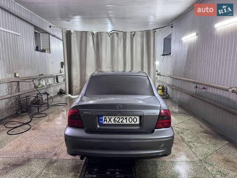 Седан Opel Vectra 2001 в Балаклії фото 5 Седан Opel Vectra 2001 в Балаклії