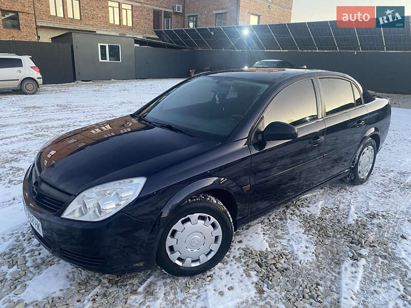 Седан Opel Vectra 2005 в Калуше