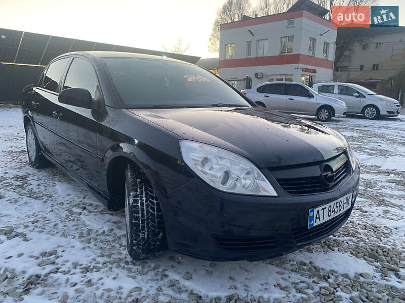 Седан Opel Vectra 2005 в Калуше