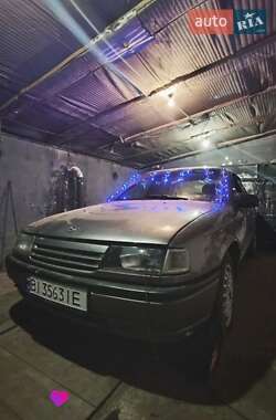 Седан Opel Vectra 1989 в Гадяче