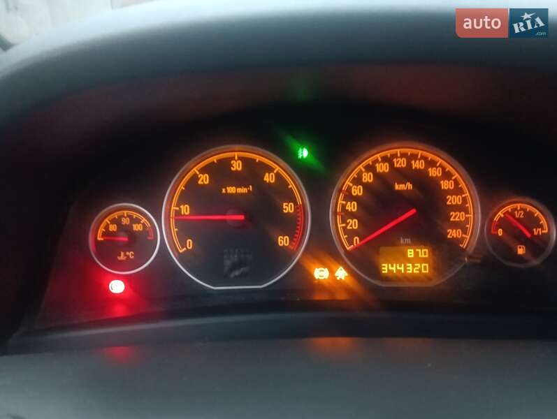 Универсал Opel Vectra 2004 в Виннице