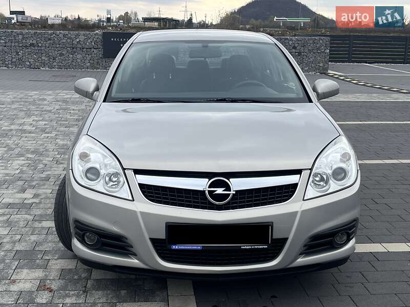 Седан Opel Vectra 2008 в Мукачево