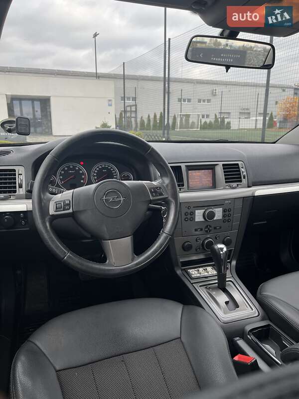 Седан Opel Vectra 2008 в Мукачево