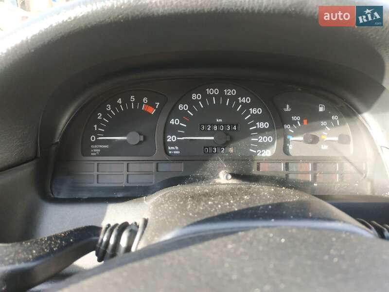 Седан Opel Vectra 1994 в Івано-Франківську