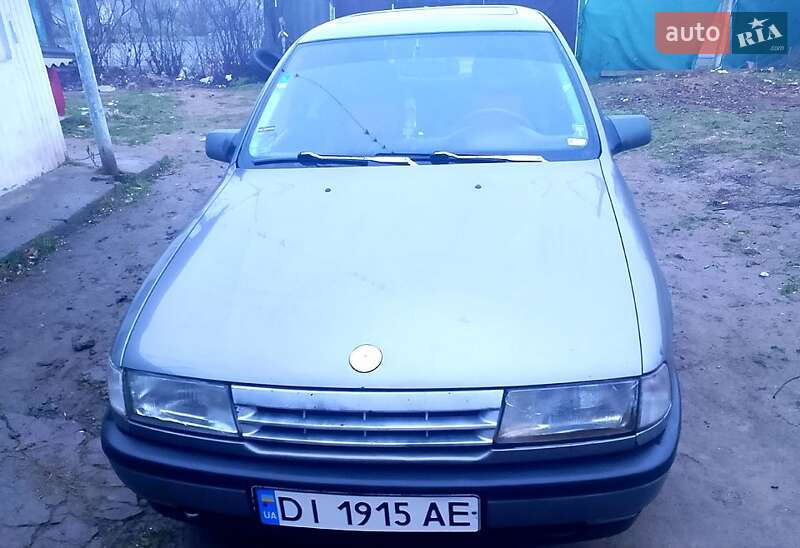 Седан Opel Vectra 1992 в Ізмаїлі фото 3 Седан Opel Vectra 1992 в Ізмаїлі