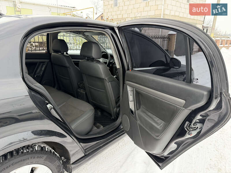 Седан Opel Vectra 2006 в Умані