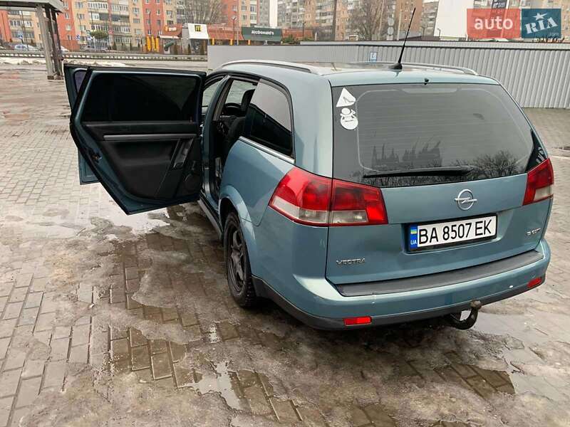 Универсал Opel Vectra 2006 в Александрие