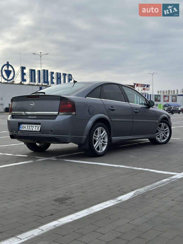 Ліфтбек Opel Vectra 2002 в Одесі