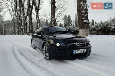Лифтбек Opel Vectra 2003 в Шумске