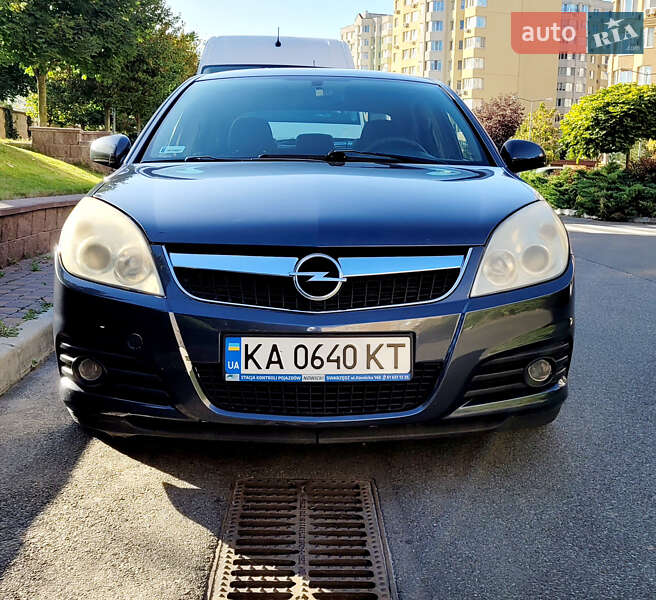 Седан Opel Vectra 2006 в Софиевской Борщаговке