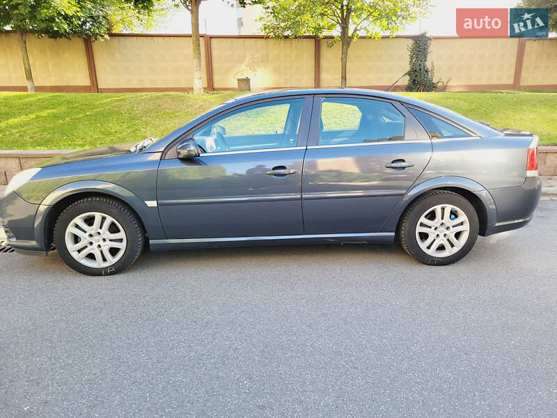 Седан Opel Vectra 2006 в Софиевской Борщаговке