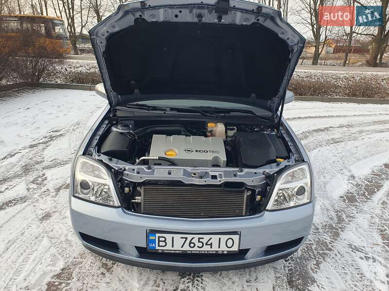 Седан Opel Vectra 2003 в Миргороде